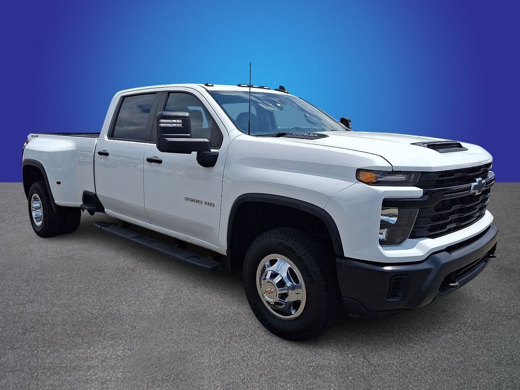 Used 2024 Chevrolet Silverado 3500 W/T w/ WT Convenience Package AWD/4WD image 3