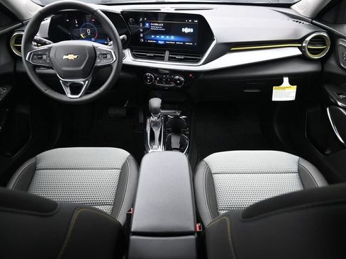 Used 2026 Chevrolet Trax LT w/ Driver Confidence Package FWD image 23