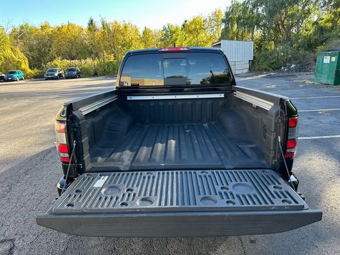 Used 2023 Nissan Frontier SV w/ SV Convenience Package image 17
