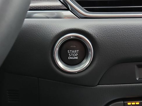 New 2025 MAZDA CX-5 Carbon Edition image 18