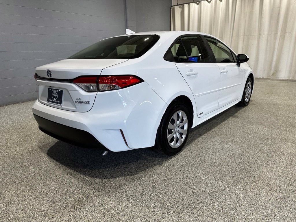 Certified 2024 Toyota Corolla LE AWD/4WD image 4