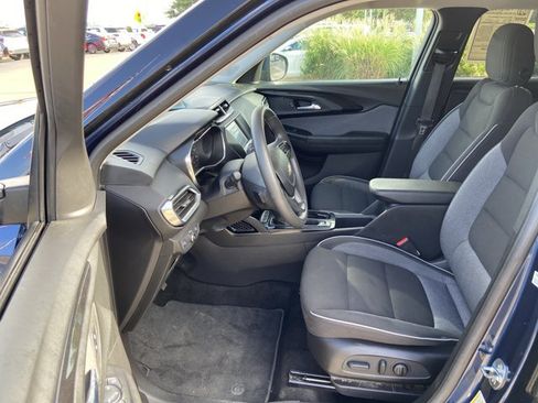 Used 2023 Chevrolet TrailBlazer LT FWD image 34