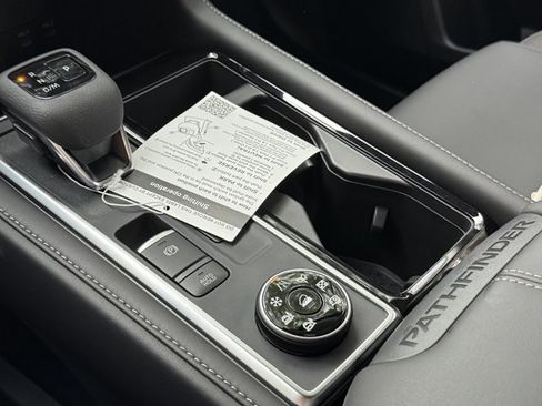 New 2026 Nissan Pathfinder SL AWD/4WD image 18
