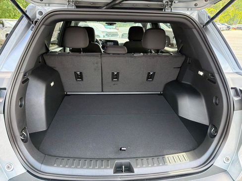 New 2026 Chevrolet Equinox LT w/ Safety and Technology Package FWD image 18