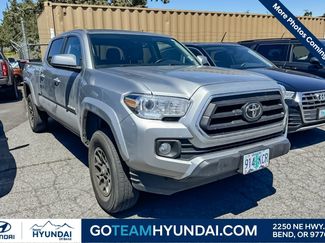 Used 2022 Toyota Tacoma SR5 AWD/4WD video 1