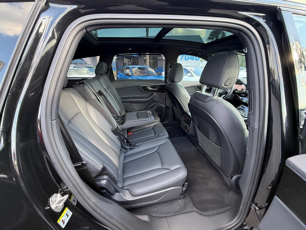 Used 2025 Audi Q7 3.0T Premium Plus AWD/4WD image 35