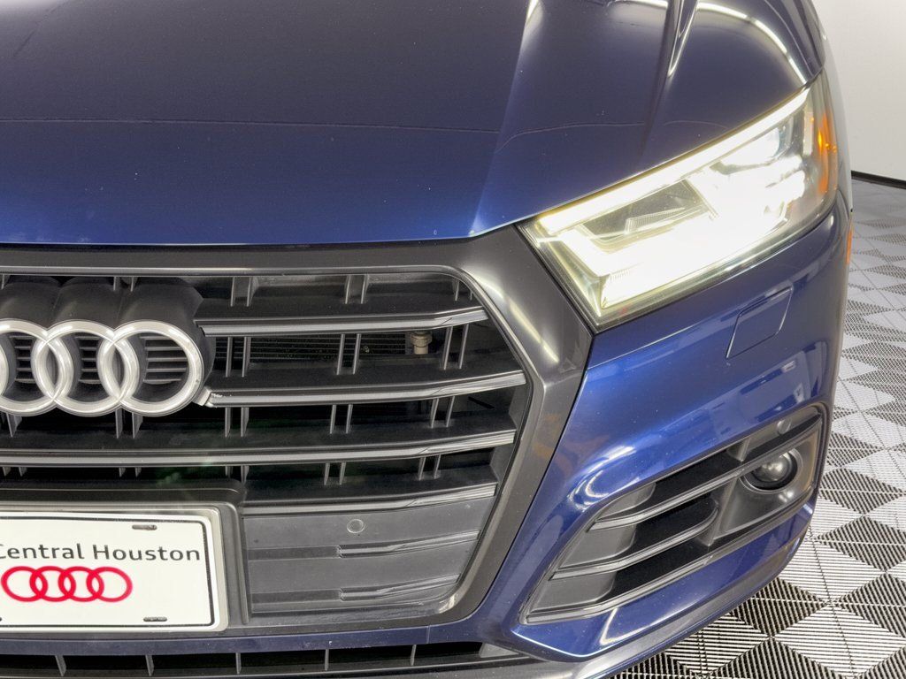 Used 2020 Audi SQ5 Premium Plus w/ Premium Plus Package AWD/4WD image 12