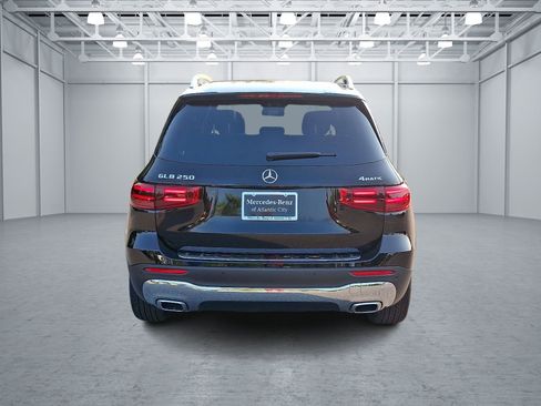 Certified 2024 Mercedes-Benz GLB 250 4MATIC image 5