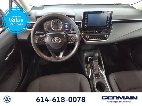 Used 2020 Toyota Corolla LE FWD image 15