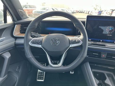 New 2026 Volkswagen Tiguan SEL R-Line AWD/4WD image 10