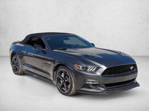 Used 2017 Ford Mustang GT Premium image 3