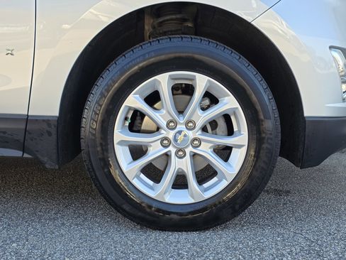 Used 2020 Chevrolet Equinox LT image 41