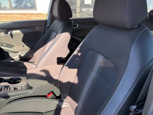 Used 2022 Honda Civic Sport image 3