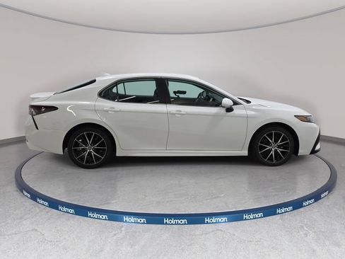 Certified 2024 Toyota Camry SE FWD image 4
