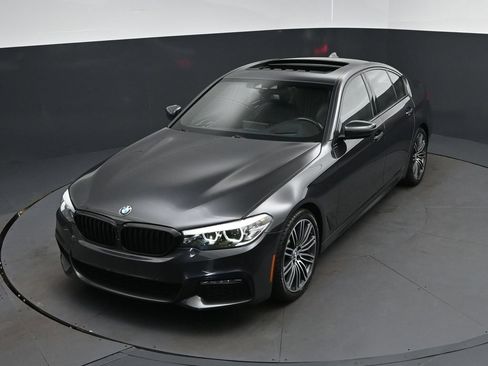 Used 2018 BMW 540i w/ M Sport Package RWD image 30