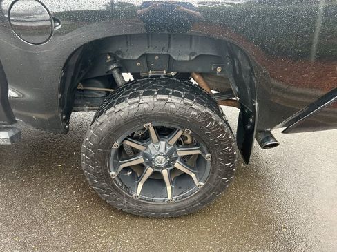 Used 2017 Toyota Tundra Platinum AWD/4WD image 4