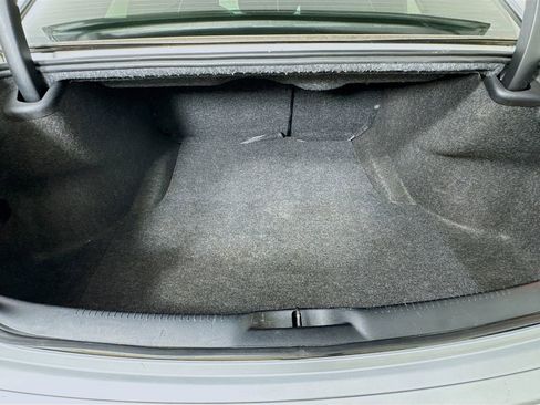 Used 2019 Chrysler 300 Touring w/ Sport Appearance Package image 25