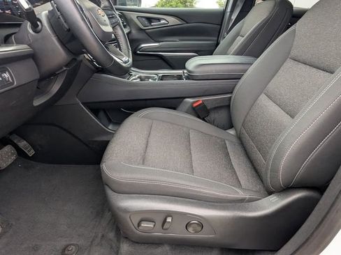 Certified 2024 Chevrolet Traverse LT image 16