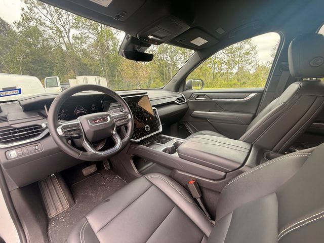 Used 2026 GMC Acadia Elevation w/ Elevation Premium Package FWD image 14