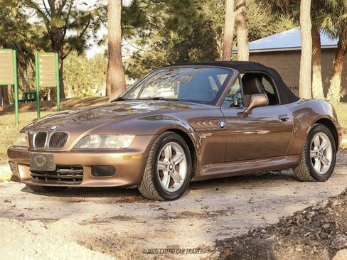 Used 2000 BMW Z3 2.5i image 16
