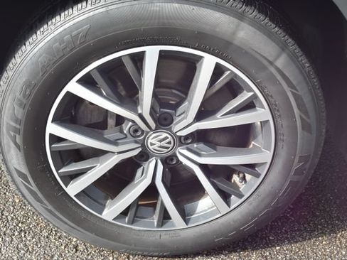 Used 2021 Volkswagen Tiguan S AWD/4WD image 45