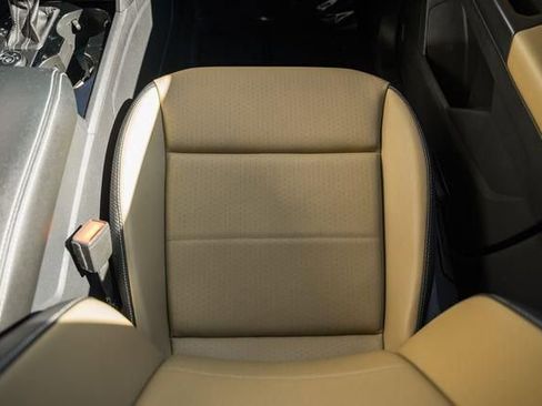 Used 2023 Volkswagen Atlas Cross Sport SE w/ Panoramic Sunroof Package image 24