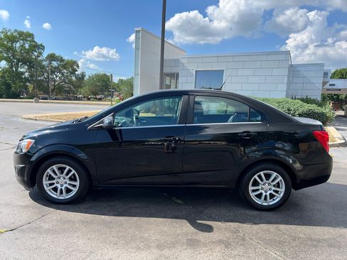 Used 2012 Chevrolet Sonic LT image 3