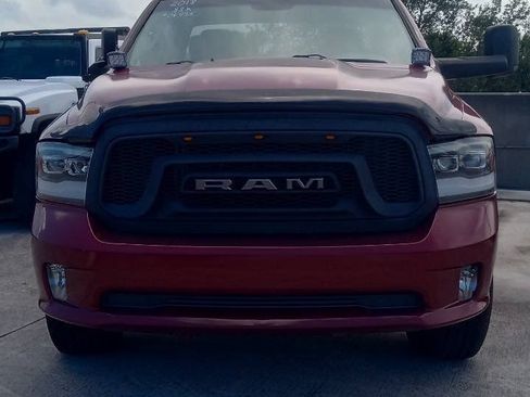 Used 2018 RAM 1500 Express w/ Express Value Package AWD/4WD image 2