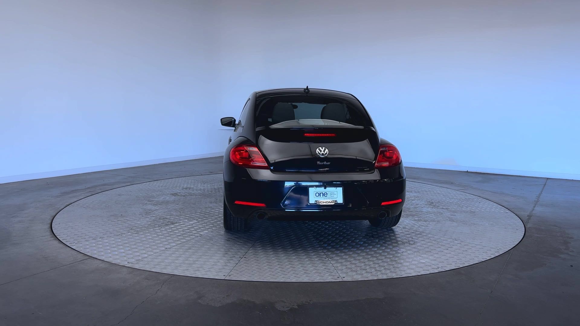 Used 2013 Volkswagen Beetle 2.0T FWD image 7
