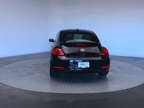 Used 2013 Volkswagen Beetle 2.0T FWD image 7