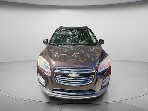 Used 2016 Chevrolet Trax LT w/ LT Convenience Package FWD image 3