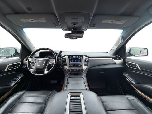 Used 2020 GMC Yukon XL Denali AWD/4WD image 9