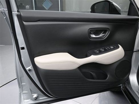 New 2026 Honda HR-V EX-L image 6