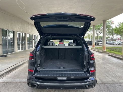 Used 2024 BMW X5 sDrive40i w/ M Sport Package image 41