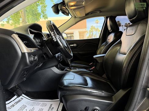 Used 2016 Jeep Cherokee Limited FWD image 10