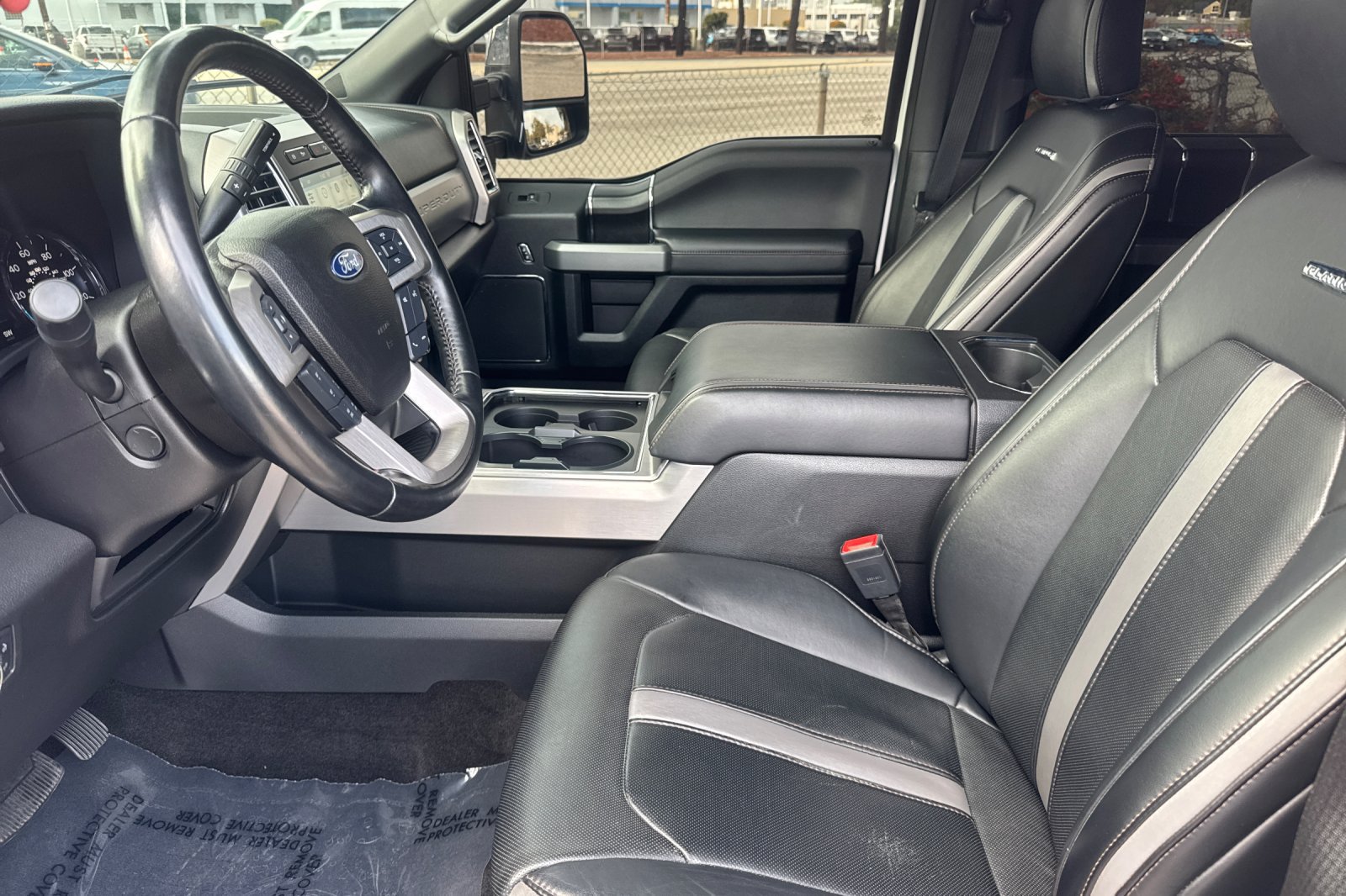 Used 2018 Ford F350 Platinum w/ Platinum Ultimate Package AWD/4WD image 10