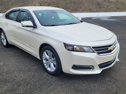 Used 2014 Chevrolet Impala LT w/ Convenience Package image 16