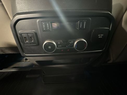 Used 2019 Ford Expedition Max Limited image 29
