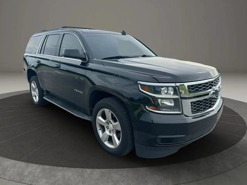 Used 2015 Chevrolet Tahoe LT RWD image 1