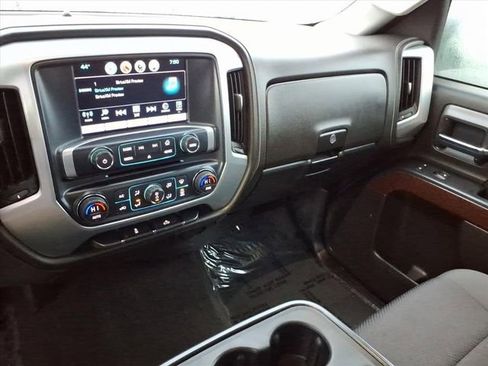 Used 2018 GMC Sierra 1500 SLE w/ SLE Value Package image 31
