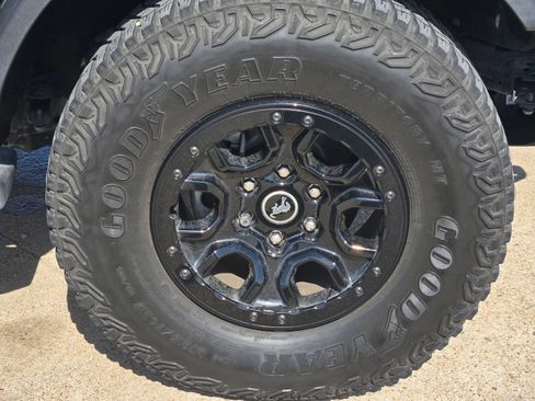 Used 2023 Ford Bronco Wildtrak AWD/4WD image 9