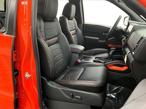 New 2025 Nissan Frontier PRO-4X w/ Pro Premium Package image 36