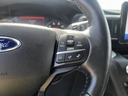 Used 2020 Ford Explorer XLT w/ Equipment Group 202A image 27