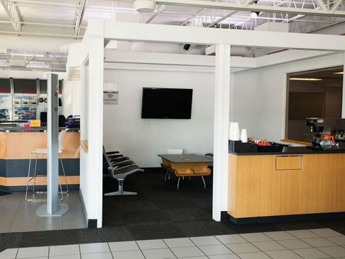 Used 2022 Subaru Outback Premium image 17