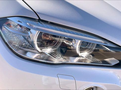 Used 2017 BMW X5 xDrive35d image 26