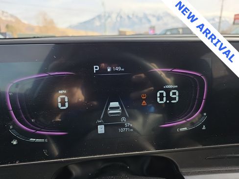 Used 2024 Kia Sportage EX image 12
