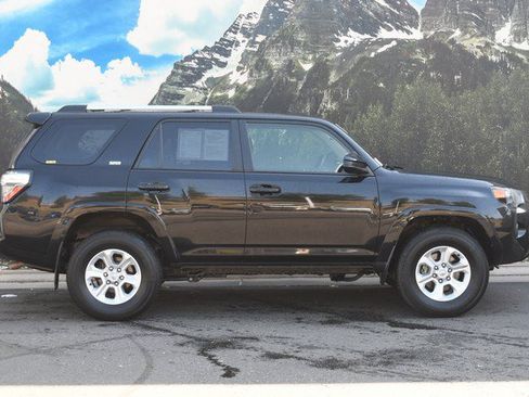 Certified 2024 Toyota 4Runner SR5 AWD/4WD image 2