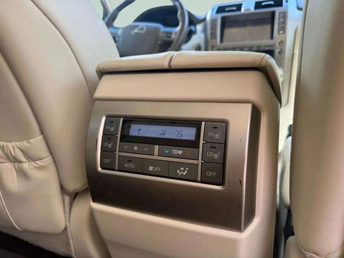 Used 2018 Lexus GX 460 Luxury image 13