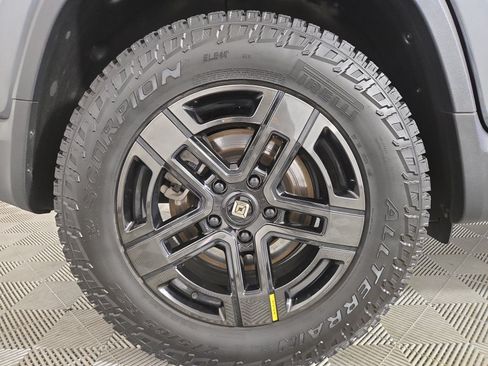 Used 2023 Rivian R1T Adventure AWD/4WD image 12