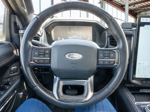 Used 2023 Ford Expedition Max Platinum AWD/4WD image 7